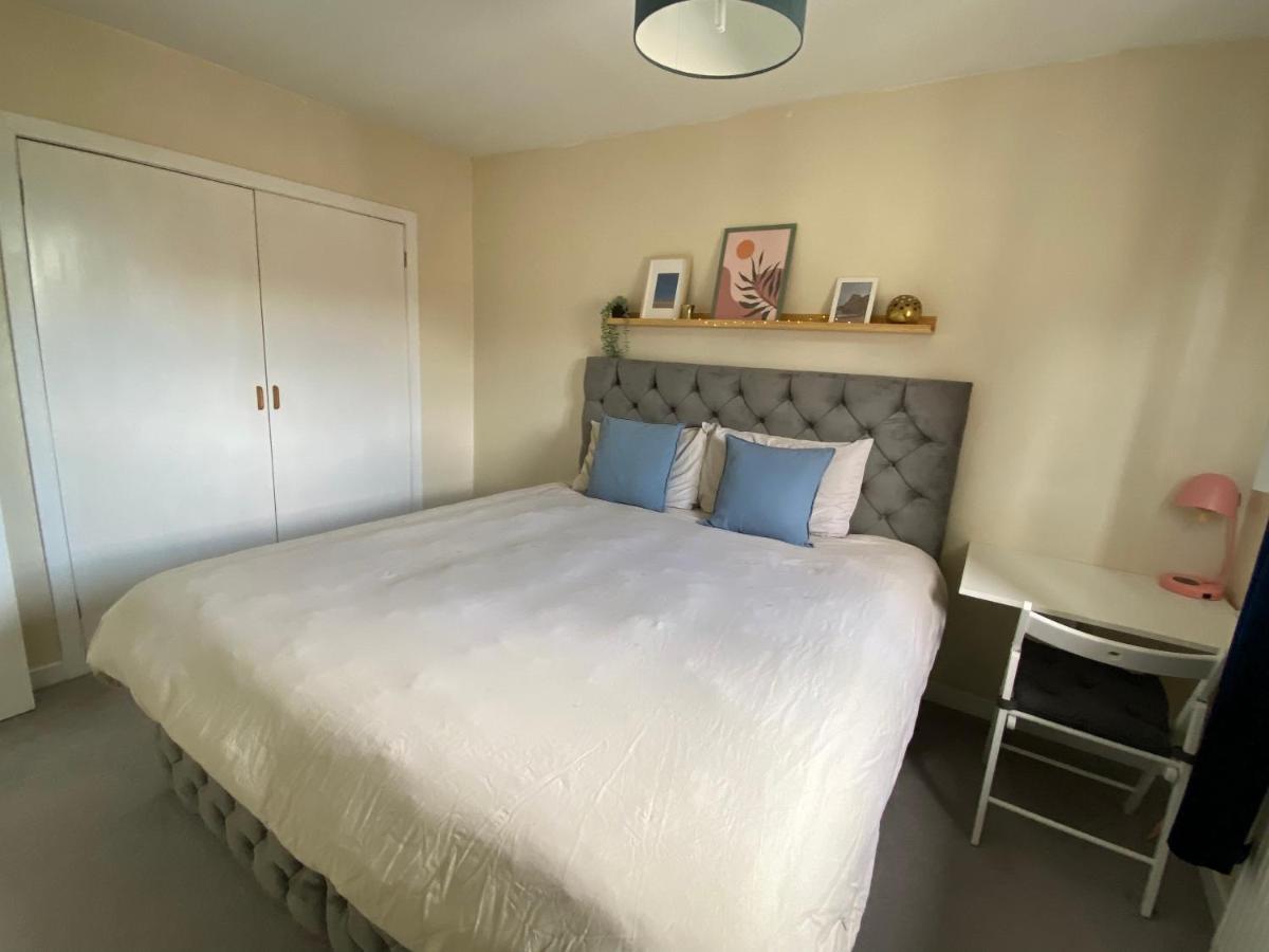 Cozy Bedroom In Shared Accommodation With Free Parking إدنبرة المظهر الخارجي الصورة
